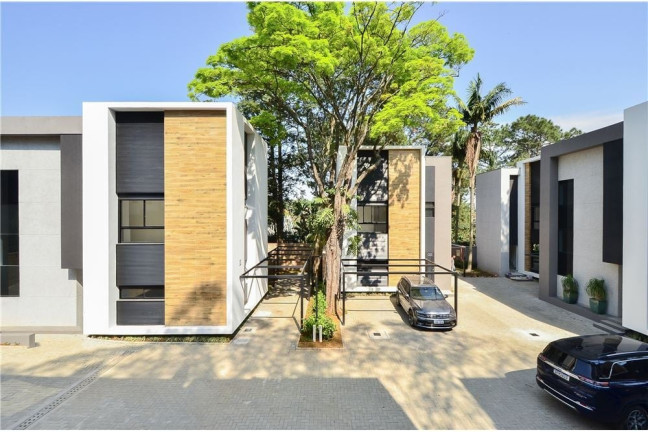 Imagem Casa com 3 Quartos à Venda, 470 m² em Jardim Leonor - São Paulo Imagem Casa com 3 Quartos à Venda, 470 m² em Jardim Leonor - São Paulo
