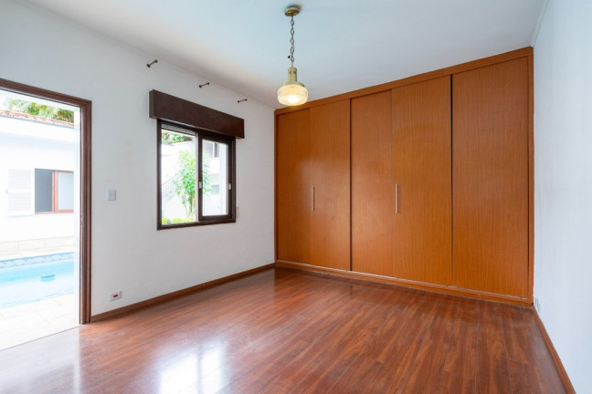 Casa com 4 Quartos à Venda, 665 m² em Jardim Marajoara - São Paulo