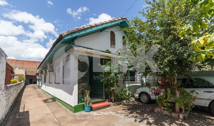Imagem Casa com 2 Quartos à Venda, 180 m² em Jardim Floresta - Porto Alegre Imagem Casa com 2 Quartos à Venda, 180 m² em Jardim Floresta - Porto Alegre