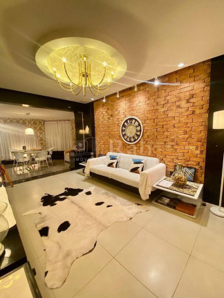 Imagem Apartamento com 3 Quartos à Venda, 158 m² em Centro - Balneário Camboriú Imagem Apartamento com 3 Quartos à Venda, 158 m² em Centro - Balneário Camboriú