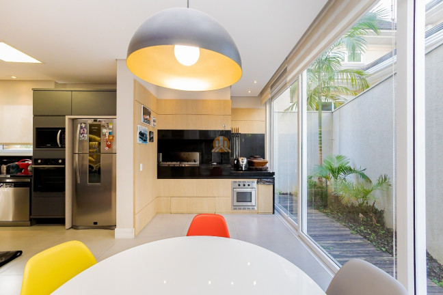 Imagem Imóvel com 4 Quartos à Venda, 450 m² em Tingui - Curitiba Imagem Imóvel com 4 Quartos à Venda, 450 m² em Tingui - Curitiba