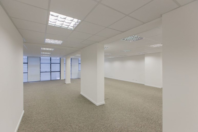 Imagem Sala Comercial à Venda, 92 m² em Centro - Curitiba Imagem Sala Comercial à Venda, 92 m² em Centro - Curitiba
