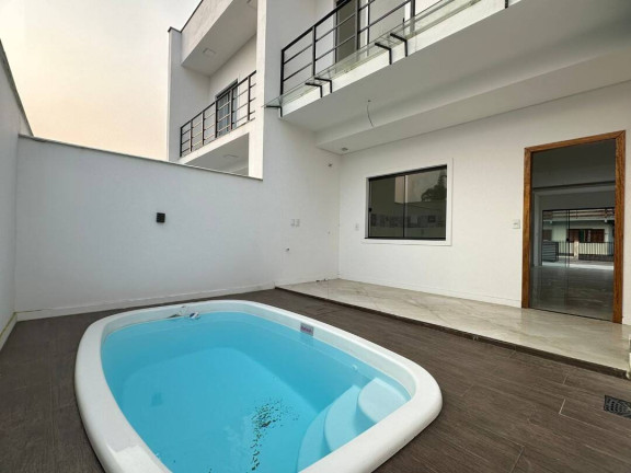 Imagem Casa com 3 Quartos à Venda, 119 m² em Costeira - Balneário Barra Do Sul Imagem Casa com 3 Quartos à Venda, 119 m² em Costeira - Balneário Barra Do Sul