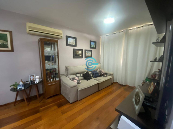 Imagem Apartamento com 4 Quartos à Venda, 130 m² em Icaraí - Niterói Imagem Apartamento com 4 Quartos à Venda, 130 m² em Icaraí - Niterói