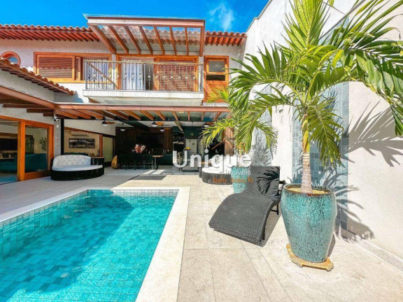 Imagem Casa com 7 Quartos à Venda, 360 m² em Centro - Armação Dos Búzios Imagem Casa com 7 Quartos à Venda, 360 m² em Centro - Armação Dos Búzios