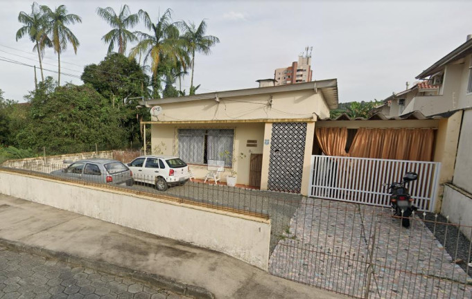 Terreno à Venda, 199 m² em América - Joinville