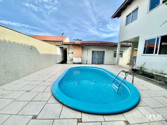 Imagem Casa com 3 Quartos à Venda, 330 m² em Areias - São José