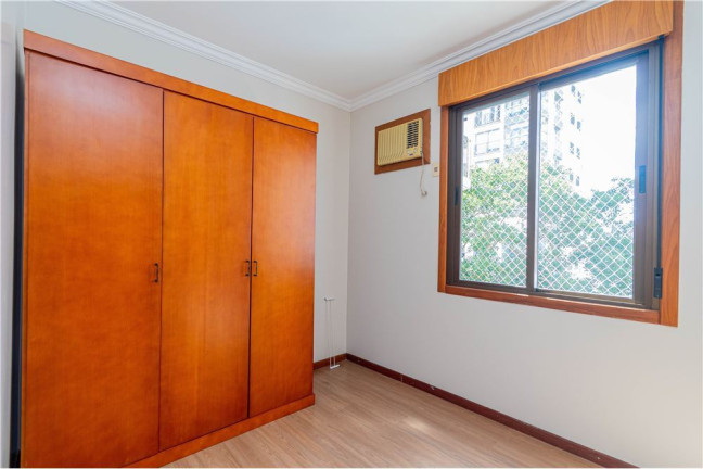 Imagem Apartamento com 2 Quartos à Venda, 86 m² em Menino Deus - Porto Alegre Imagem Apartamento com 2 Quartos à Venda, 86 m² em Menino Deus - Porto Alegre