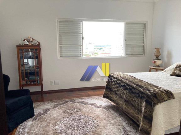 Imagem Apartamento com 5 Quartos à Venda, 230 m² em Centro - Pouso Alegre Imagem Apartamento com 5 Quartos à Venda, 230 m² em Centro - Pouso Alegre