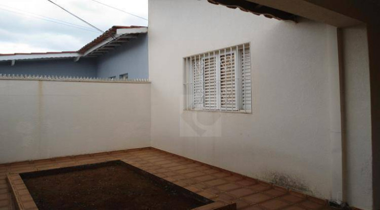 Imagem Casa com 2 Quartos à Venda ou Locação, 182 m² em Centro - Indaiatuba Imagem Casa com 2 Quartos à Venda ou Locação, 182 m² em Centro - Indaiatuba
