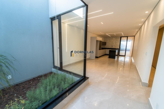 Imagem Casa com 4 Quartos à Venda, 400 m² em Setor Habitacional Arniqueira (águas Claras) - Brasília Imagem Casa com 4 Quartos à Venda, 400 m² em Setor Habitacional Arniqueira (águas Claras) - Brasília