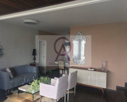 Imagem Imóvel com 4 Quartos para Alugar, 300 m² em Vitória - Salvador Imagem Imóvel com 4 Quartos para Alugar, 300 m² em Vitória - Salvador