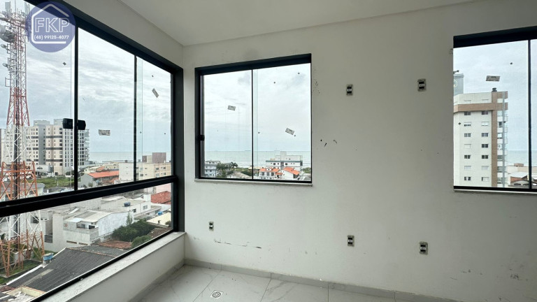 Imagem Cobertura com 3 Quartos à Venda, 170 m² em Centro - Navegantes