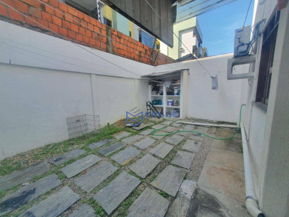 Imagem Casa com 4 Quartos à Venda, 162 m² em Cidade Dos Funcionários - Fortaleza Imagem Casa com 4 Quartos à Venda, 162 m² em Cidade Dos Funcionários - Fortaleza