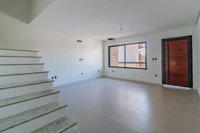 Imagem Casa com 3 Quartos à Venda, 210 m² em Chácara Das Pedras - Porto Alegre