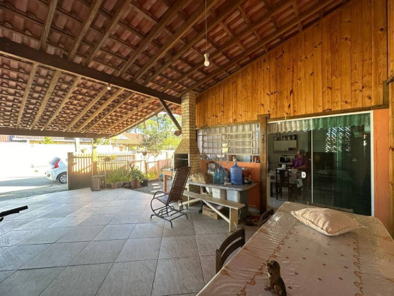 Imagem Casa com 3 Quartos à Venda, 77 m² em Costeira - Balneário Barra Do Sul Imagem Casa com 3 Quartos à Venda, 77 m² em Costeira - Balneário Barra Do Sul