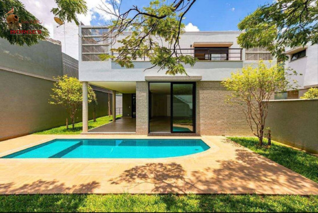 Imagem Casa com 3 Quartos à Venda, 560 m² em Moema - São Paulo