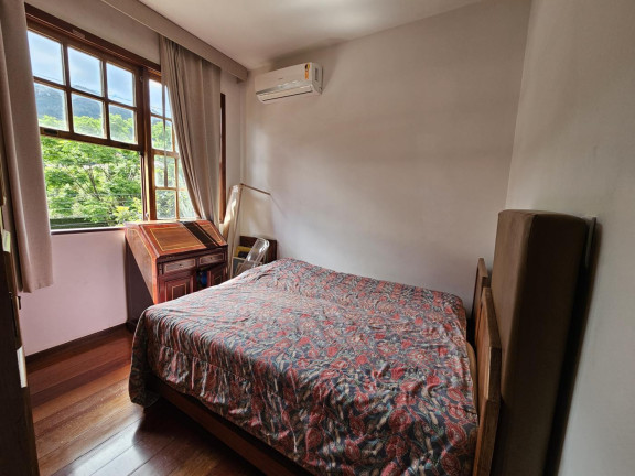Imagem Casa com 6 Quartos à Venda, 212 m² em Alto - Teresópolis