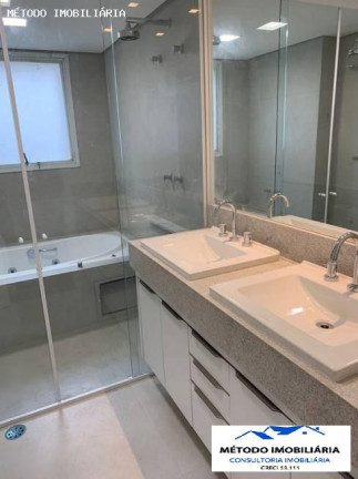Imagem Imóvel com 3 Quartos à Venda, 222 m² em Moema - São Paulo Imagem Imóvel com 3 Quartos à Venda, 222 m² em Moema - São Paulo