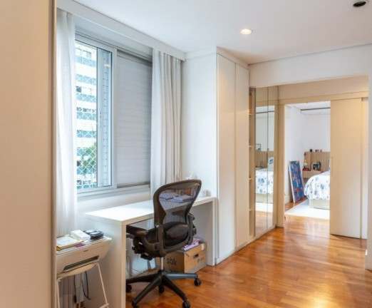 Imagem Apartamento com 3 Quartos à Venda,  em Cerqueira César - São Paulo
