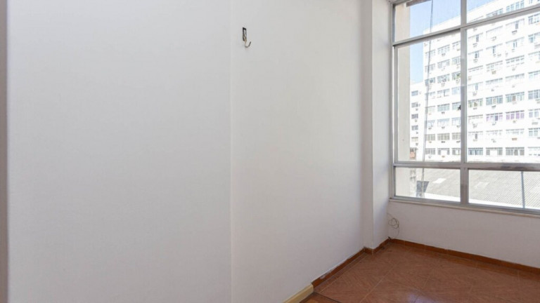 Imagem Imóvel com 1 Quarto à Venda, 40 m² em Catete - Rio De Janeiro Imagem Imóvel com 1 Quarto à Venda, 40 m² em Catete - Rio De Janeiro