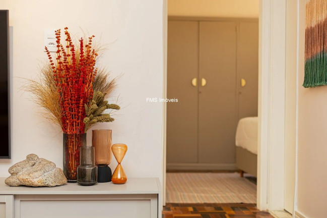 Imagem Imóvel com 2 Quartos à Venda, 65 m² em Jardim America - São Paulo Imagem Imóvel com 2 Quartos à Venda, 65 m² em Jardim America - São Paulo