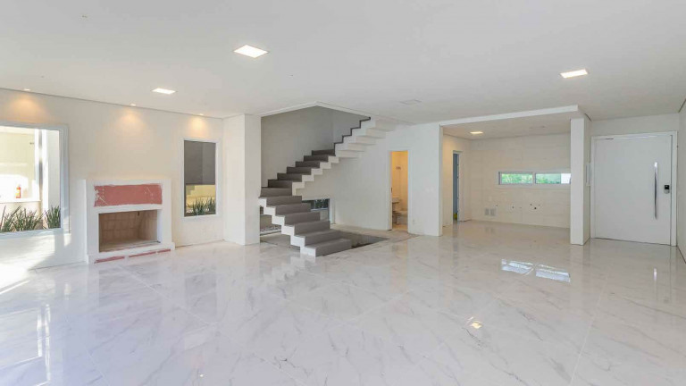 Imagem Imóvel com 3 Quartos à Venda, 440 m² em Pedra Redonda - Porto Alegre Imagem Imóvel com 3 Quartos à Venda, 440 m² em Pedra Redonda - Porto Alegre