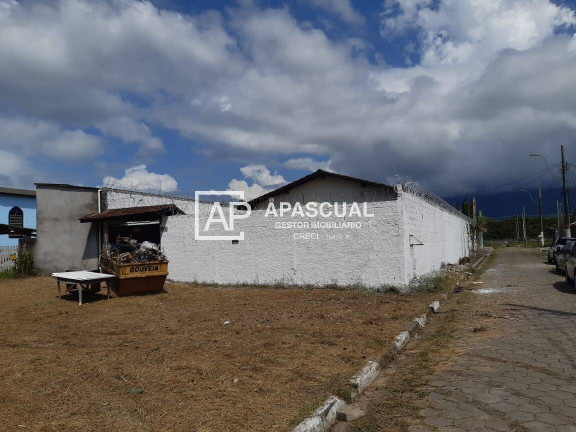 Casa com 4 Quartos à Venda, 105 m² em Barranco Alto - Caraguatatuba