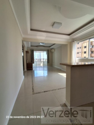 Imagem Apartamento com 3 Quartos à Venda, 105 m² em Centro - Balneário Camboriú