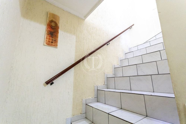 Imagem Casa com 3 Quartos à Venda, 237 m² em Jardim D'abril - Osasco Imagem Casa com 3 Quartos à Venda, 237 m² em Jardim D'abril - Osasco