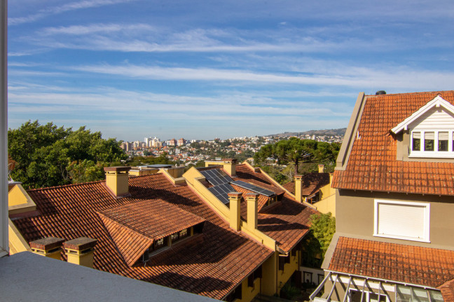 Casa de Condomínio com 4 Quartos à Venda, 438 m² em Três Figueiras - Porto Alegre