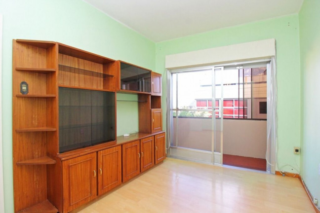 Imagem Imóvel com 2 Quartos à Venda, 60 m² em Navegantes - Porto Alegre Imagem Imóvel com 2 Quartos à Venda, 60 m² em Navegantes - Porto Alegre