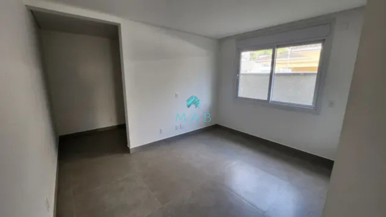 Imagem Casa com 3 Quartos à Venda, 194 m² em Cachoeira Do Bom Jesus - Florianópolis