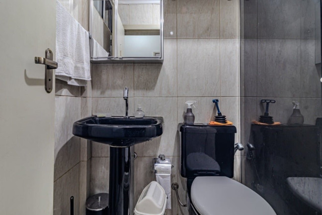 Imagem Apartamento com 2 Quartos à Venda, 56 m² em Menino Deus - Porto Alegre