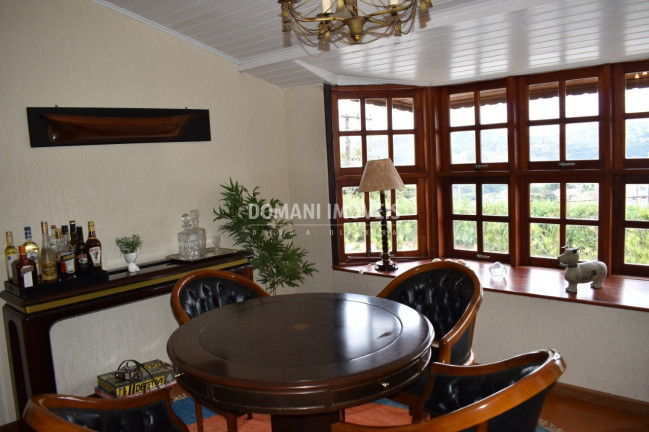Imagem Casa com 4 Quartos à Venda, 222 m² em Região Do Alto Da Vila Inglesa - Campos Do Jordão Imagem Casa com 4 Quartos à Venda, 222 m² em Região Do Alto Da Vila Inglesa - Campos Do Jordão