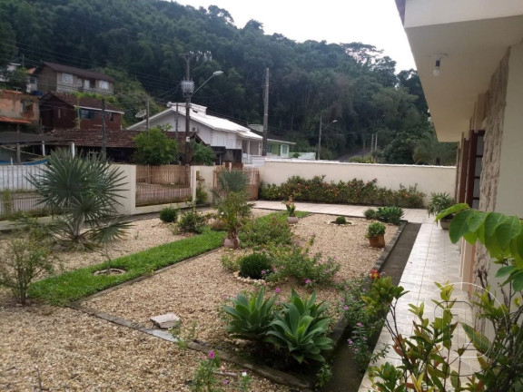 Imagem Casa com 4 Quartos à Venda, 300 m² em Ponta De Baixo - São José