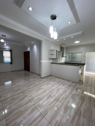Imagem Casa com 3 Quartos à Venda, 220 m² Imagem Casa com 3 Quartos à Venda, 220 m²