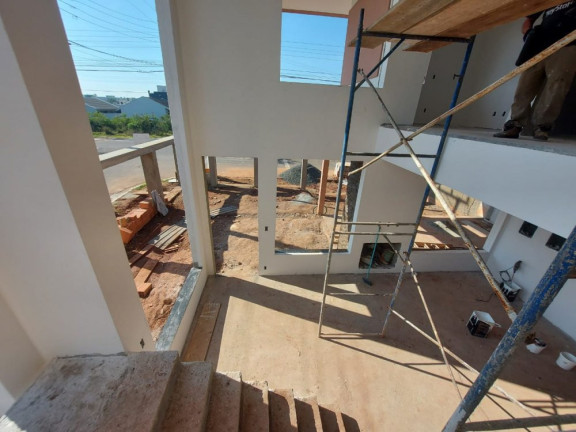 Imagem Sobrado com 3 Quartos à Venda, 190 m² em Parque Da Matriz - Gravataí