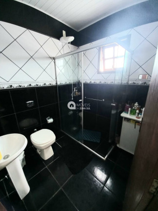 Imagem Casa com 2 Quartos à Venda, 100 m² Imagem Casa com 2 Quartos à Venda, 100 m²