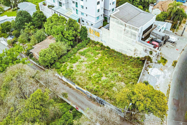 Imagem Terreno à Venda, 537 m² em Tingui - Curitiba Imagem Terreno à Venda, 537 m² em Tingui - Curitiba