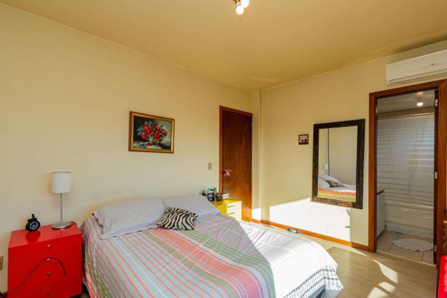 Imagem Apartamento com 3 Quartos à Venda, 120 m² em Menino Deus - Porto Alegre