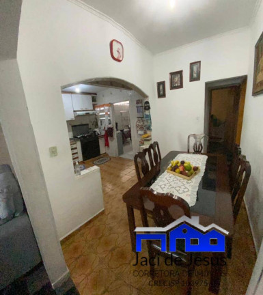 Imagem Casa com 3 Quartos à Venda, 115 m² em Castelo - Santos