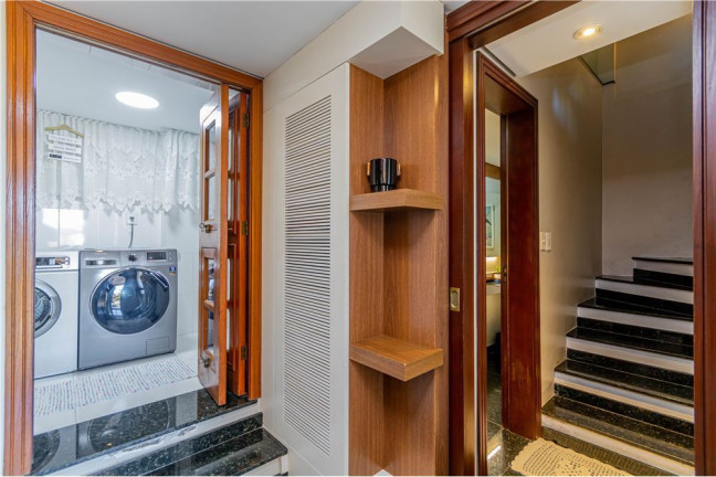 Imagem Casa com 3 Quartos à Venda, 171 m² em Tristeza - Porto Alegre Imagem Casa com 3 Quartos à Venda, 171 m² em Tristeza - Porto Alegre
