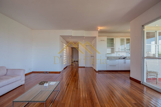 Imagem Casa de Condomínio com 3 Quartos à Venda, 211 m² em Pinheiros - São Paulo Imagem Casa de Condomínio com 3 Quartos à Venda, 211 m² em Pinheiros - São Paulo