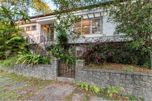 Imagem Casa com 5 Quartos à Venda, 371 m² em Jardim Marajoara - São Paulo Imagem Casa com 5 Quartos à Venda, 371 m² em Jardim Marajoara - São Paulo