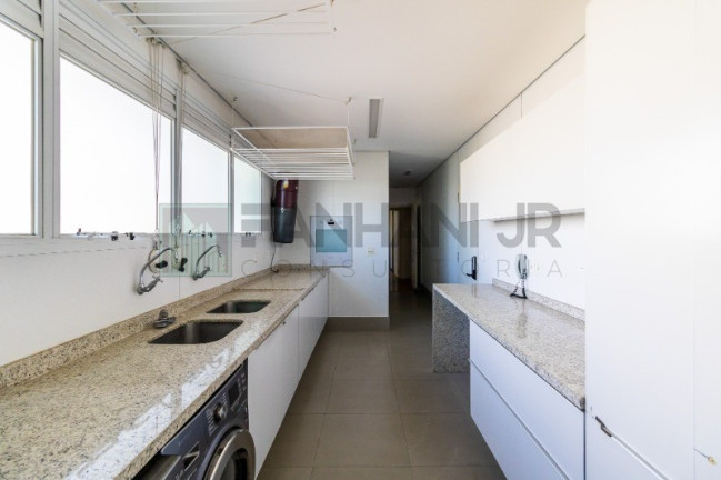 Imagem Imóvel com 3 Quartos à Venda, 366 m² em Jardim Europa - São Paulo Imagem Imóvel com 3 Quartos à Venda, 366 m² em Jardim Europa - São Paulo