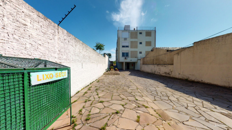 Imagem Imóvel com 2 Quartos à Venda, 73 m² em Cristal - Porto Alegre Imagem Imóvel com 2 Quartos à Venda, 73 m² em Cristal - Porto Alegre