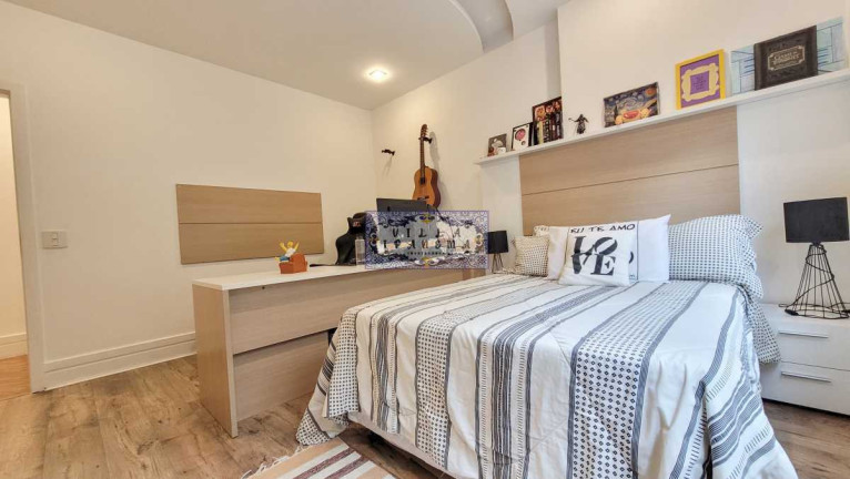 Imagem Apartamento com 3 Quartos à Venda, 140 m² em Copacabana - Rio De Janeiro Imagem Apartamento com 3 Quartos à Venda, 140 m² em Copacabana - Rio De Janeiro