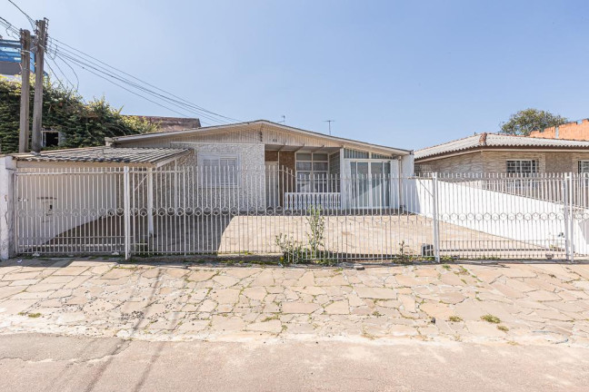Imagem Casa com 3 Quartos à Venda, 225 m² em Seminário - Curitiba Imagem Casa com 3 Quartos à Venda, 225 m² em Seminário - Curitiba