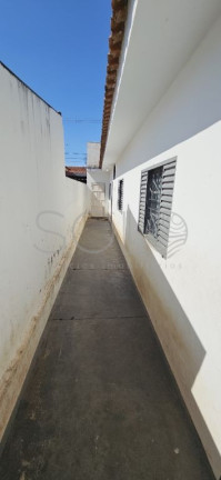 Imagem Casa com 2 Quartos à Venda, 125 m² em Jardim Roberto Selmi Dei - Araraquara Imagem Casa com 2 Quartos à Venda, 125 m² em Jardim Roberto Selmi Dei - Araraquara
